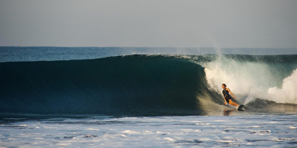Sesión de surf en Corralejo