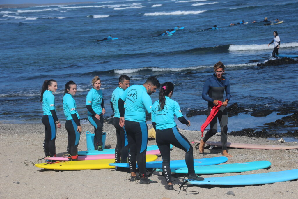 clases de surf fuerteventura